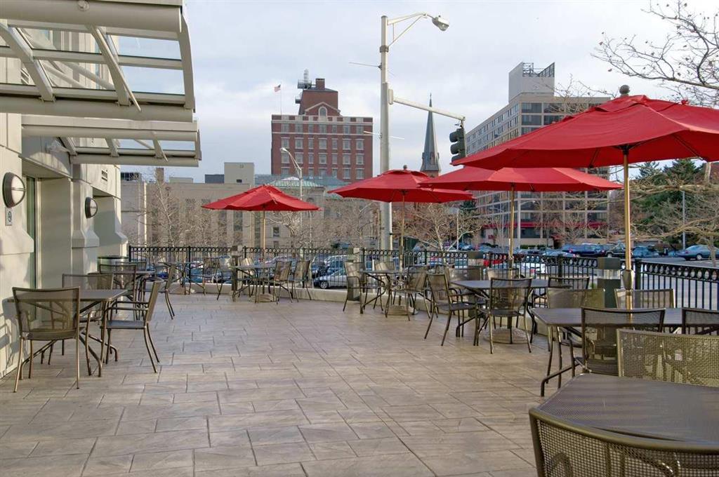 Hilton Providence Hotel Ресторант снимка